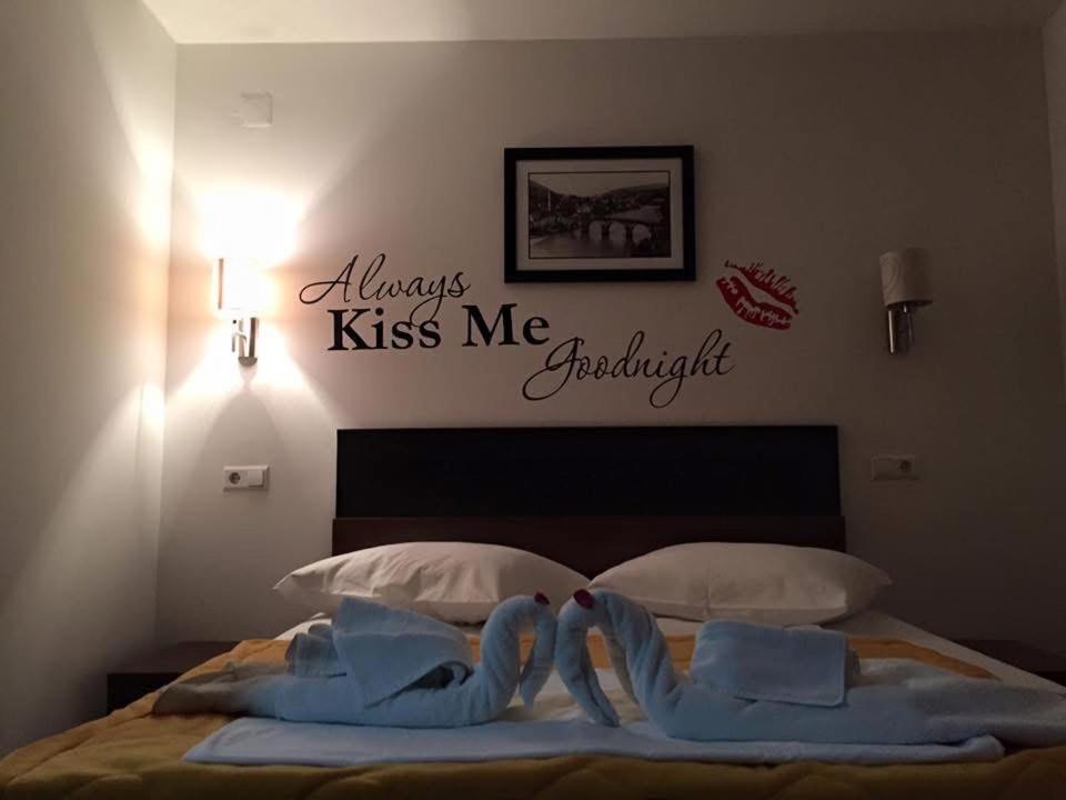 Hotel Oaza Konjic Esterno foto