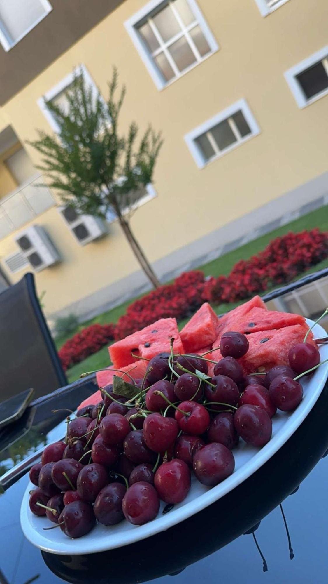 Hotel Oaza Konjic Esterno foto
