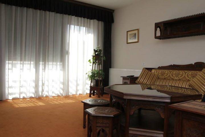 Hotel Oaza Konjic Esterno foto